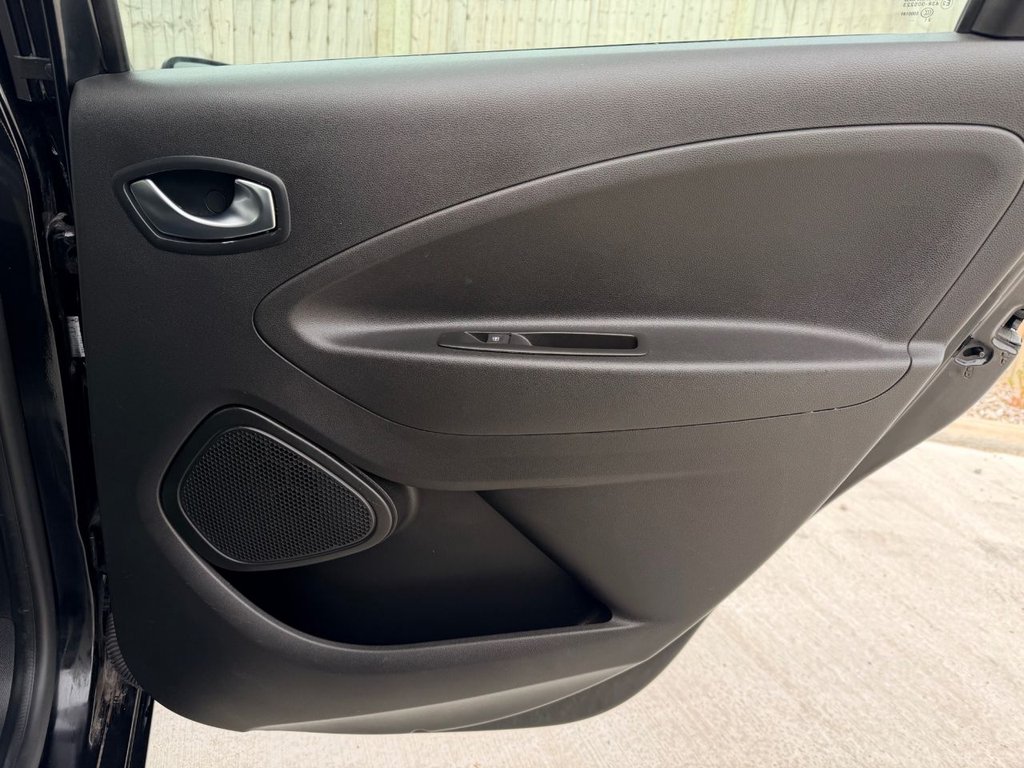 USED 2022 22 RENAULT ZOE R135 EV50 52kWh GT Line + Hatchback 5dr Electric Auto (Rapid Charge) (134 bhp) Camera|Heated Seats|SatNav|Lane Assist|Cruise|Heated Steering|