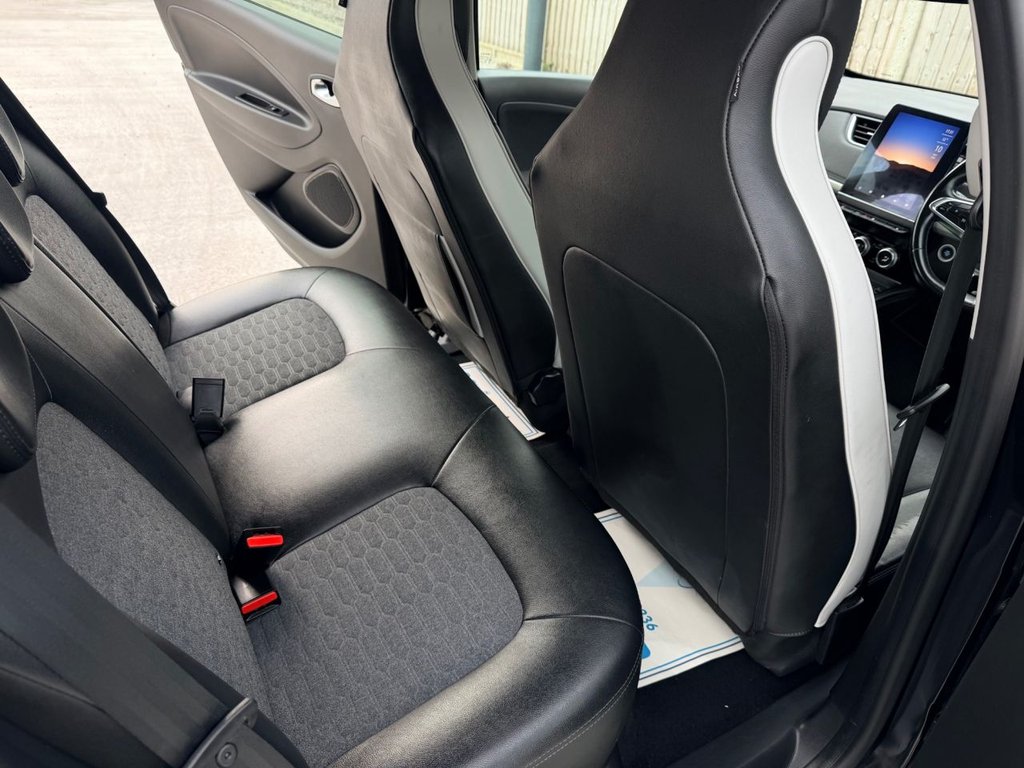 USED 2022 22 RENAULT ZOE R135 EV50 52kWh GT Line + Hatchback 5dr Electric Auto (Rapid Charge) (134 bhp) Camera|Heated Seats|SatNav|Lane Assist|Cruise|Heated Steering|