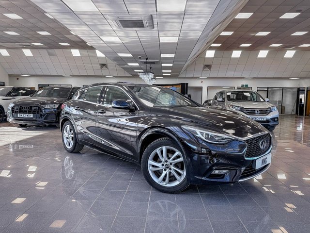 View our Infiniti Q30 1.5d Premium Tech Hatchback 5dr Diesel Manual Euro 6 (s/s) (109 ps)
