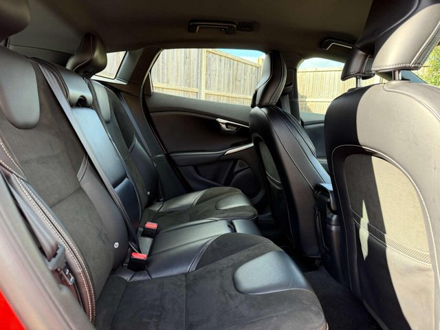 2016 Volvo V40 - Photo 10