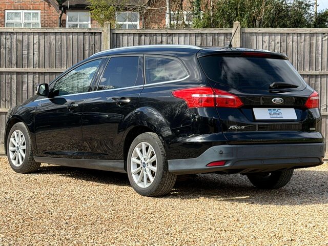 2018 Ford Focus - Photo 3