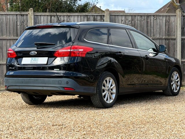 2018 Ford Focus - Photo 4