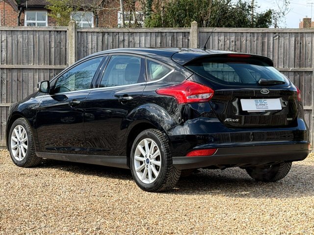 2016 Ford Focus - Photo 4