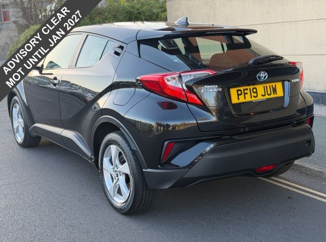 2019 TOYOTA C-HR - Photo 5