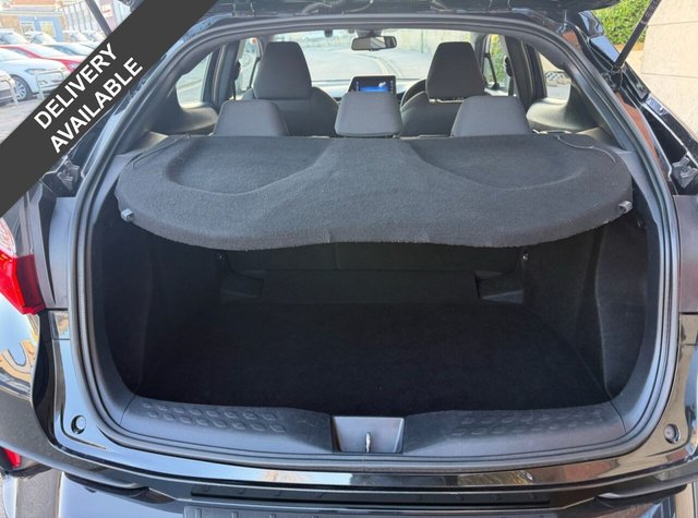 2019 TOYOTA C-HR - Photo 12