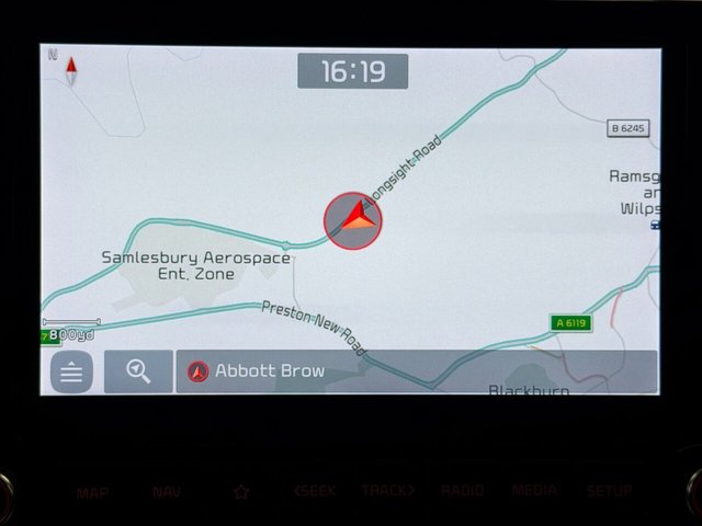 2021 KIA STONIC - Photo 2