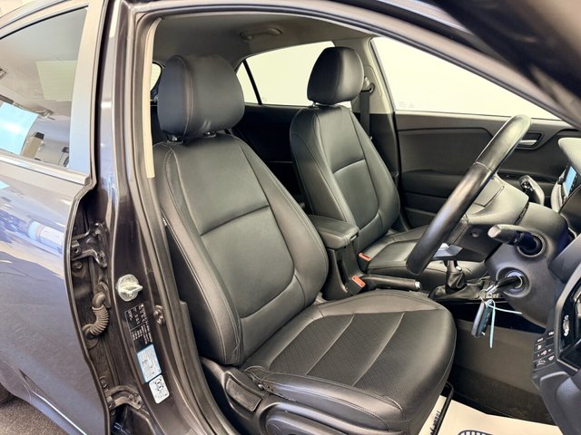 2018 KIA RIO - Photo 3