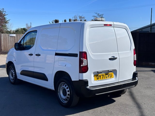 2021 VAUXHALL COMBO - Photo 8