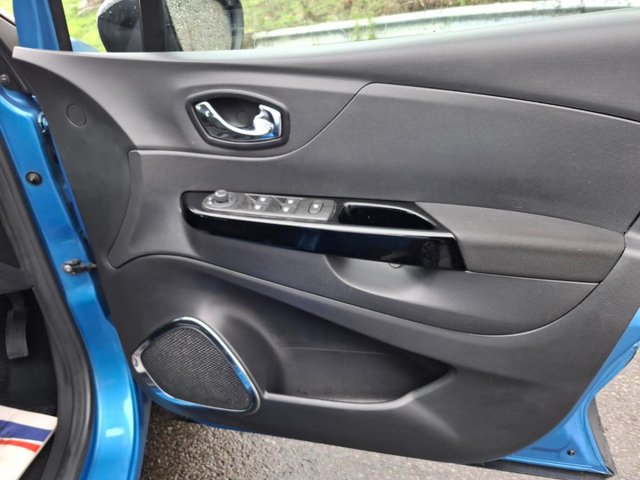 2015 RENAULT CAPTUR - Photo 6