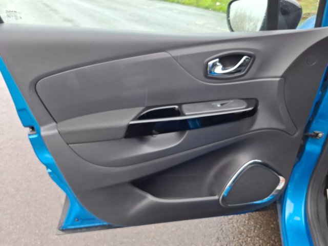 2015 RENAULT CAPTUR - Photo 7