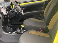 USED 2016 TOYOTA AYGO 1.0 VVT-i x-cite 3 Yellow Bi-Tone Hatchback 5dr Petrol x-shift Euro 6 (68 ps) AUTOMATIC....