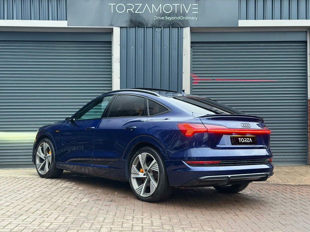 USED 2022 22 AUDI E-TRON 55 Vorsprung Sportback 5dr Electric Auto quattro 95kWh (11kW Charger) (408 ps) 