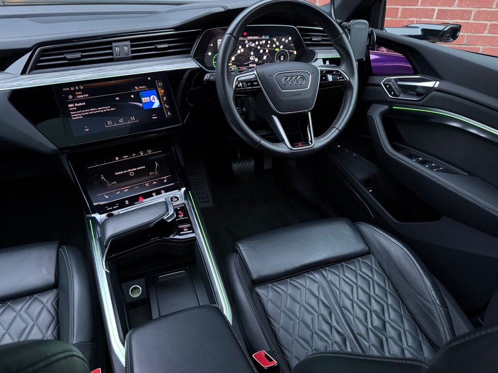 USED 2022 22 AUDI E-TRON 55 Vorsprung Sportback 5dr Electric Auto quattro 95kWh (11kW Charger) (408 ps) 