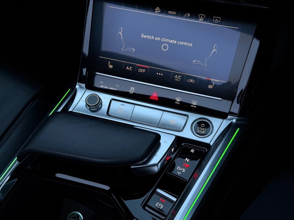 USED 2022 22 AUDI E-TRON 55 Vorsprung Sportback 5dr Electric Auto quattro 95kWh (11kW Charger) (408 ps) 
