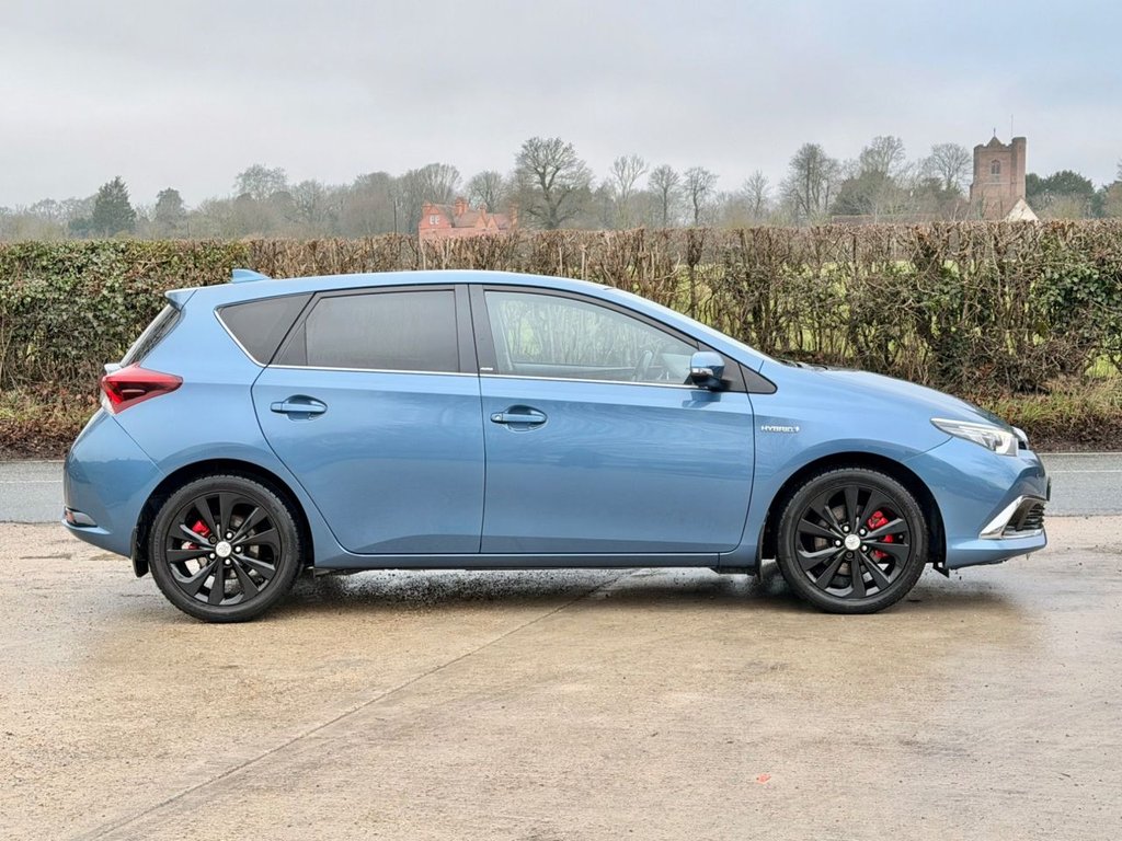 USED 2016 16 TOYOTA AURIS 1.8 VVT-h Excel Hatchback 5dr Petrol Hybrid CVT Euro 6 (s/s) (136 ps) 2 Owners|R.F Sensors|Camera|SatNaV|Half Leather Seats|