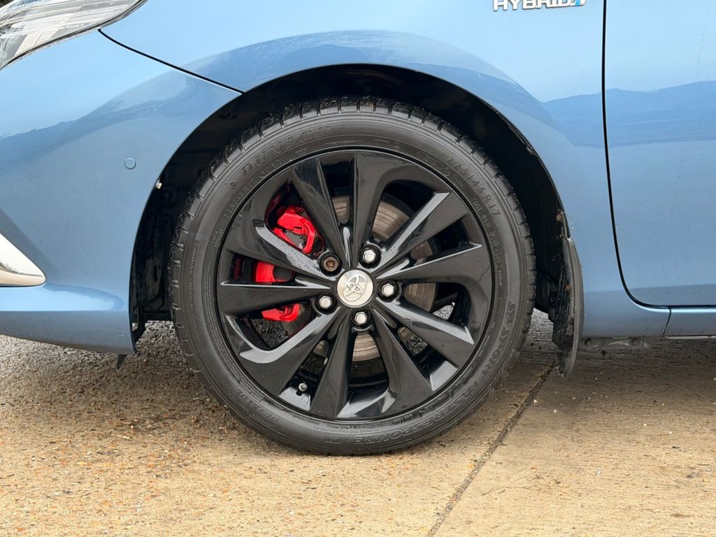 USED 2016 16 TOYOTA AURIS 1.8 VVT-h Excel Hatchback 5dr Petrol Hybrid CVT Euro 6 (s/s) (136 ps) 2 Owners|R.F Sensors|Camera|SatNaV|Half Leather Seats|