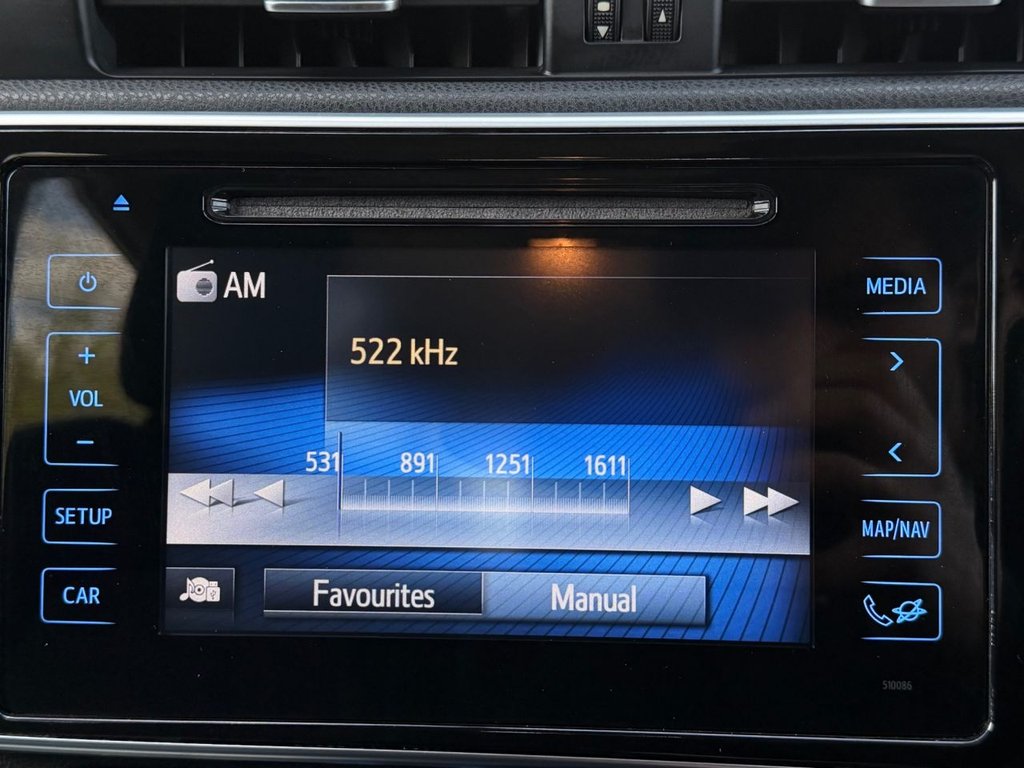 USED 2016 16 TOYOTA AURIS 1.8 VVT-h Excel Hatchback 5dr Petrol Hybrid CVT Euro 6 (s/s) (136 ps) 2 Owners|R.F Sensors|Camera|SatNaV|Half Leather Seats|