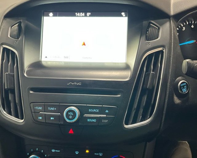 2018 FORD FOCUS 2018 1.0T EcoBoost ST-Line Estate 5dr Petrol Manual Euro 6 (s/s) (140 ps) - Photo 2