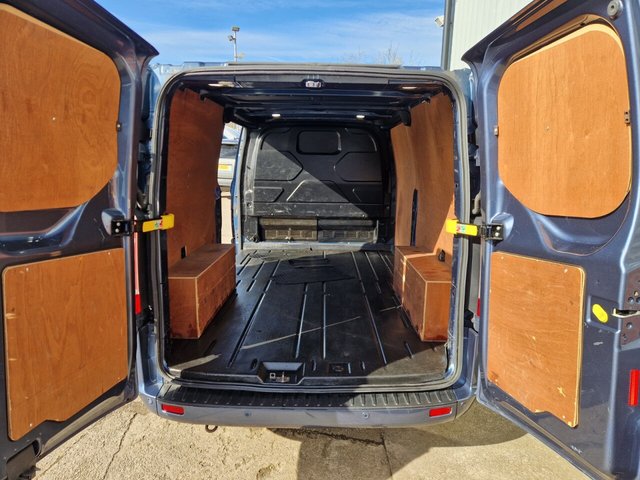 2019 FORD TRANSIT CUSTOM 2.0 320 EcoBlue Limited Panel Van 5dr Diesel Auto L2 H1 Euro 6 (s/s) (170 ps) - Photo 2