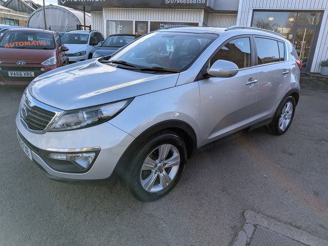 2012 SPORTAGE 1.7 CRDI ECODYNAMICS 2 SUV 5DR DIESEL MANUAL 2WD EURO 5 S... photo