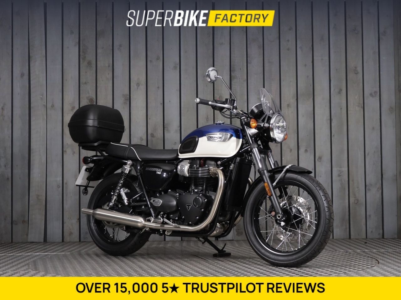 TRIUMPH BONNEVILLE T100