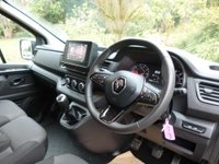 USED 2023 23 RENAULT TRAFIC 2.0 dCi Blue SL28 Business+ Panel Van 5dr Diesel Manual L1 H1 Euro 6 (s/s) (130 ps) F/S/H 2 Stamps Satnav + Ac**