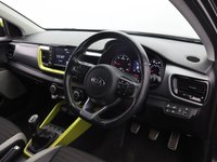 USED 2018 68 KIA STONIC 1.6 CRDi First Edition SUV 5dr Diesel Manual Euro 6 (s/s) (108 bhp) HEATED STEERING WHEEL+ SEATS
