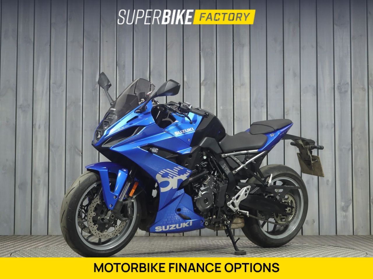 SUZUKI GSX-8R