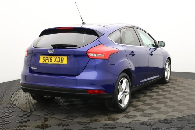 2016 Ford Focus 1.5L Zetec 5dr - Photo 5