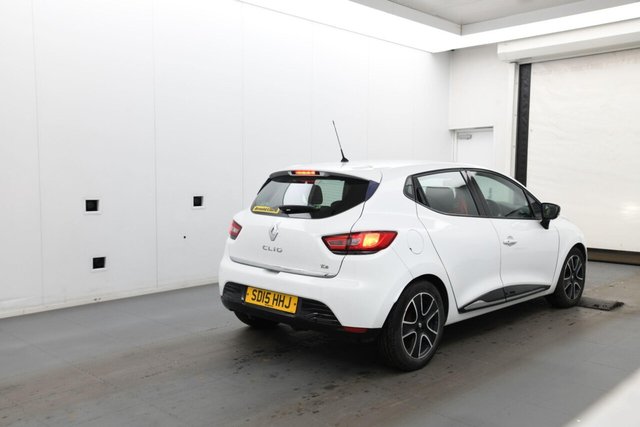 2015 RENAULT CLIO 0.9 TCe Dynamique MediaNav Euro 5 (s/s) 5dr - Photo 4