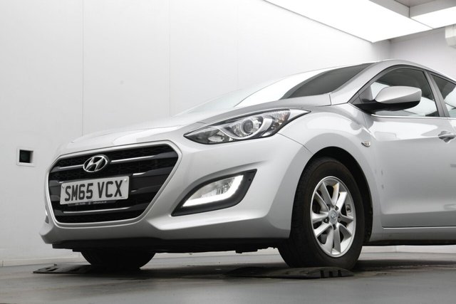 2015 HYUNDAI I30 1.6 CRDi Blue Drive SE Euro 6 (s/s) 5dr - Photo 5