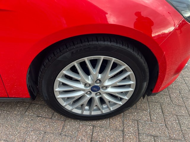 2014 FORD FOCUS 2014 1.6 TDCi Zetec Hatchback 5dr Diesel Manual Euro 5 (s/s) (115 ps) - Photo 3