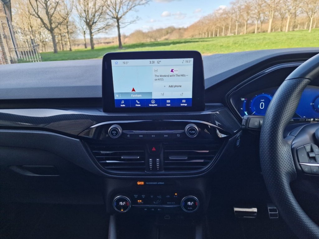 USED 2022 72 FORD KUGA 2.5 EcoBoost Duratec 14.4kWh ST-Line SUV 5dr Petrol Plug-in Hybrid CVT Euro 6 (s/s) (225 ps) FINANCE AVAILABLE