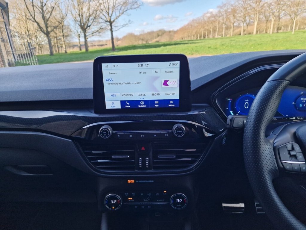 USED 2022 72 FORD KUGA 2.5 EcoBoost Duratec 14.4kWh ST-Line SUV 5dr Petrol Plug-in Hybrid CVT Euro 6 (s/s) (225 ps) FINANCE AVAILABLE