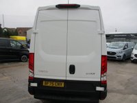 USED 2025 75 IVECO DAILY 2.3D HPI 14V 35S 3520 HiMatic MWB H2 Euro 6 (s/s) (136 Bhp ) Main Dealer Warranty Till 2028  2025 IVECO DAILY 2.3D HPI 14V 35S 3520 HIMATIC MWB AUTOMATIC 136 BHP