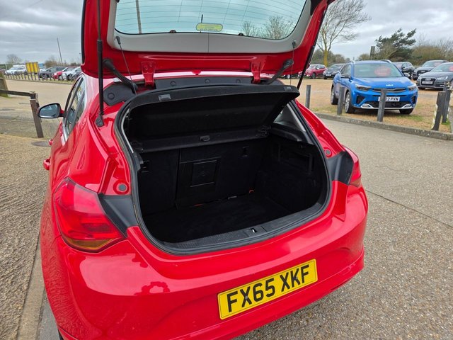 2015 VAUXHALL ASTRA 1.6i Limited Edition Hatchback 5dr Petrol Manual Euro 6 (115 ps) - Photo 8