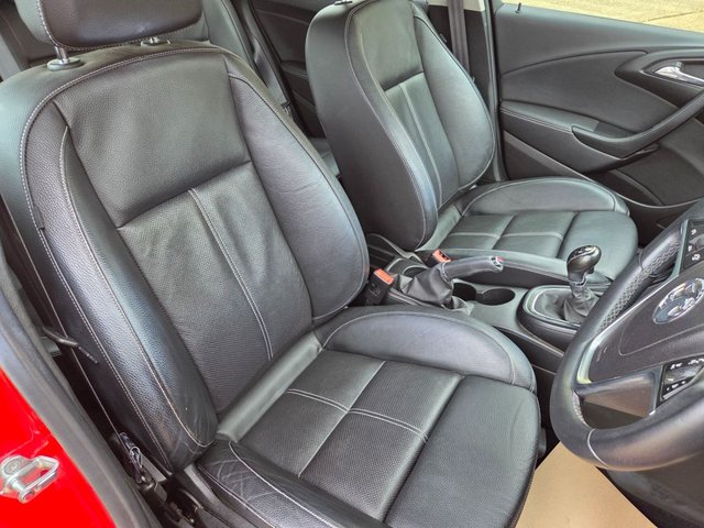 2015 VAUXHALL ASTRA 1.6i Limited Edition Hatchback 5dr Petrol Manual Euro 6 (115 ps) - Photo 9