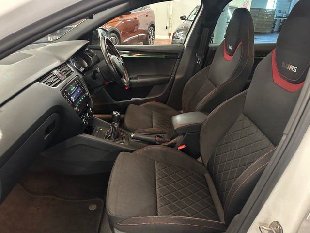 2018 SKODA OCTAVIA 2.0 TDI vRS Estate 5dr Diesel Manual Euro 6 (s/s) (184 ps) - Photo 6