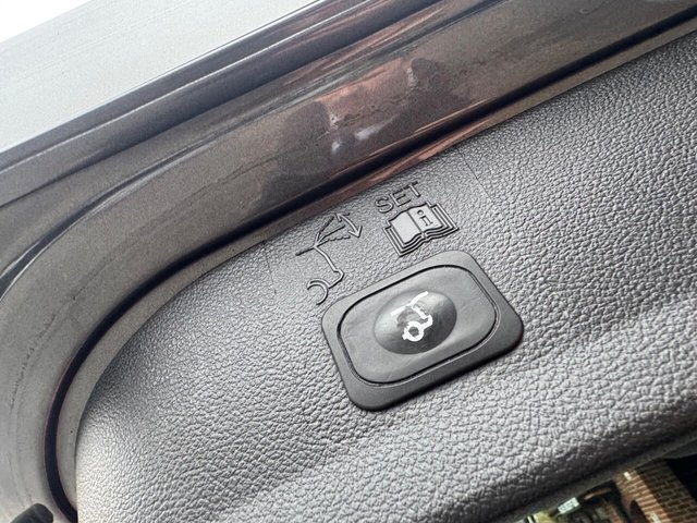 2016 FORD KUGA 2016 2.0 TDCi Titanium X Powershift AWD Euro 6 (s/s) 5dr - Photo 12