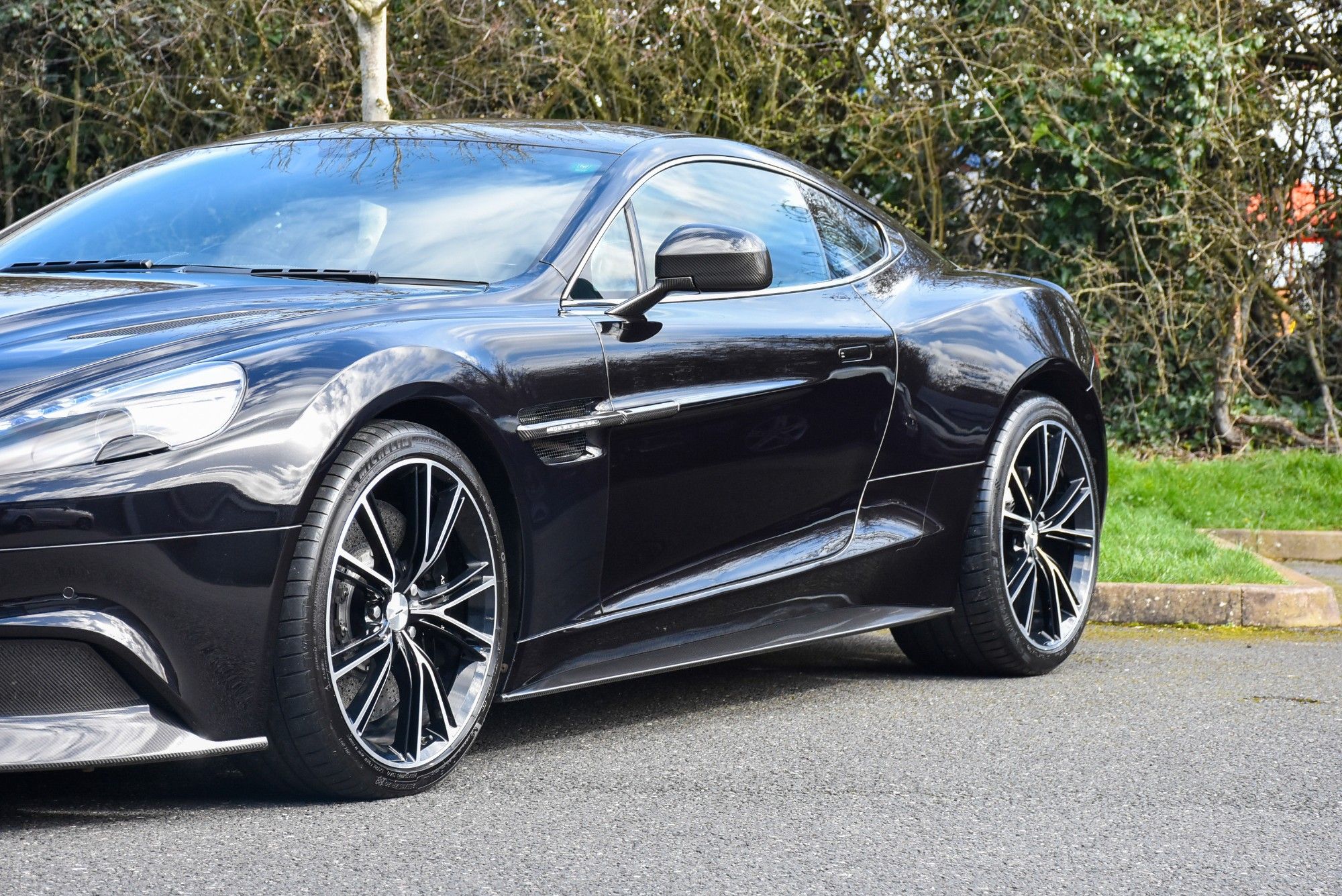 USED 2013 62 ASTON MARTIN VANQUISH 6.0 V12 Coupe 2dr Petrol T-TronicII Euro 5 (565 bhp) 