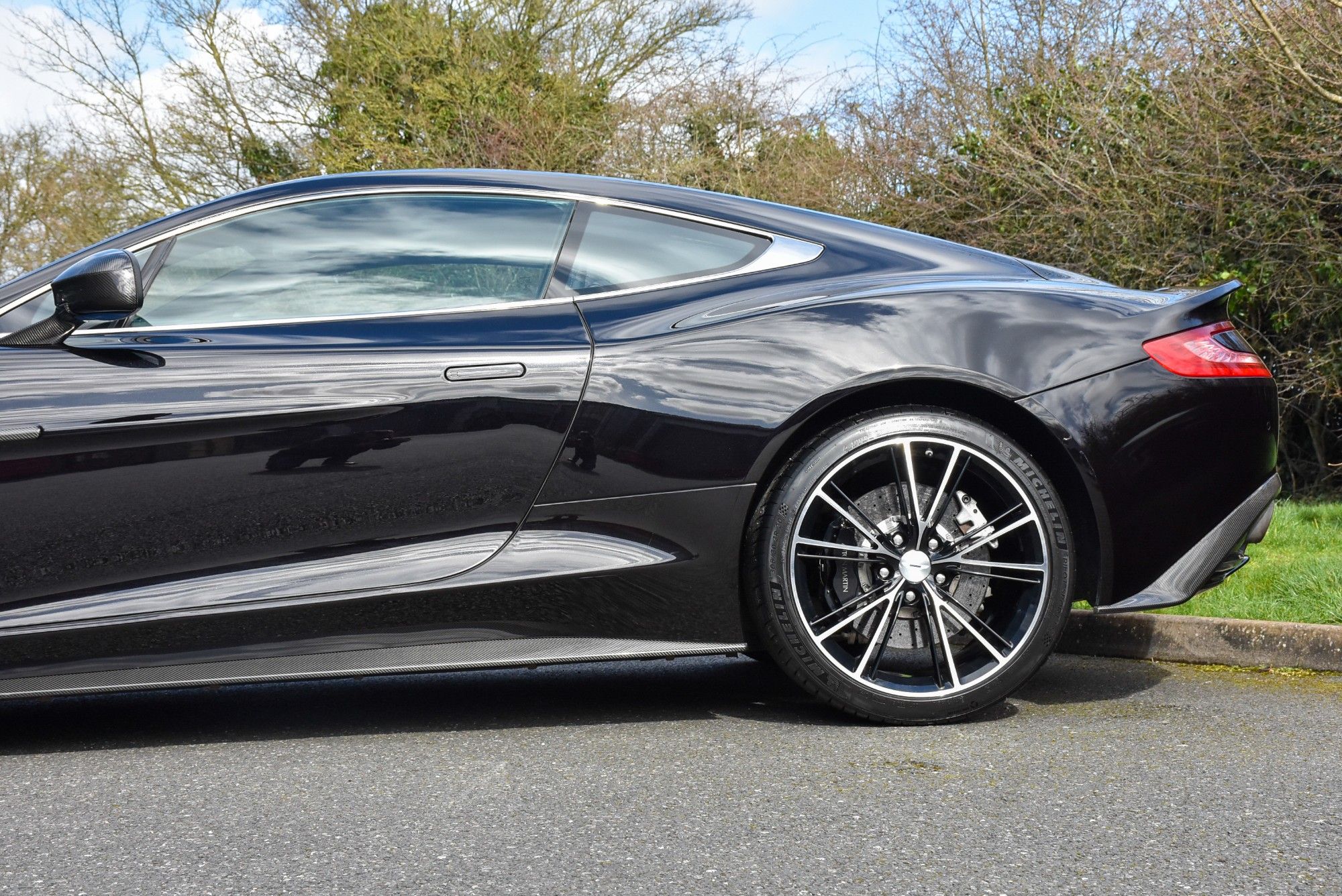 USED 2013 62 ASTON MARTIN VANQUISH 6.0 V12 Coupe 2dr Petrol T-TronicII Euro 5 (565 bhp) 