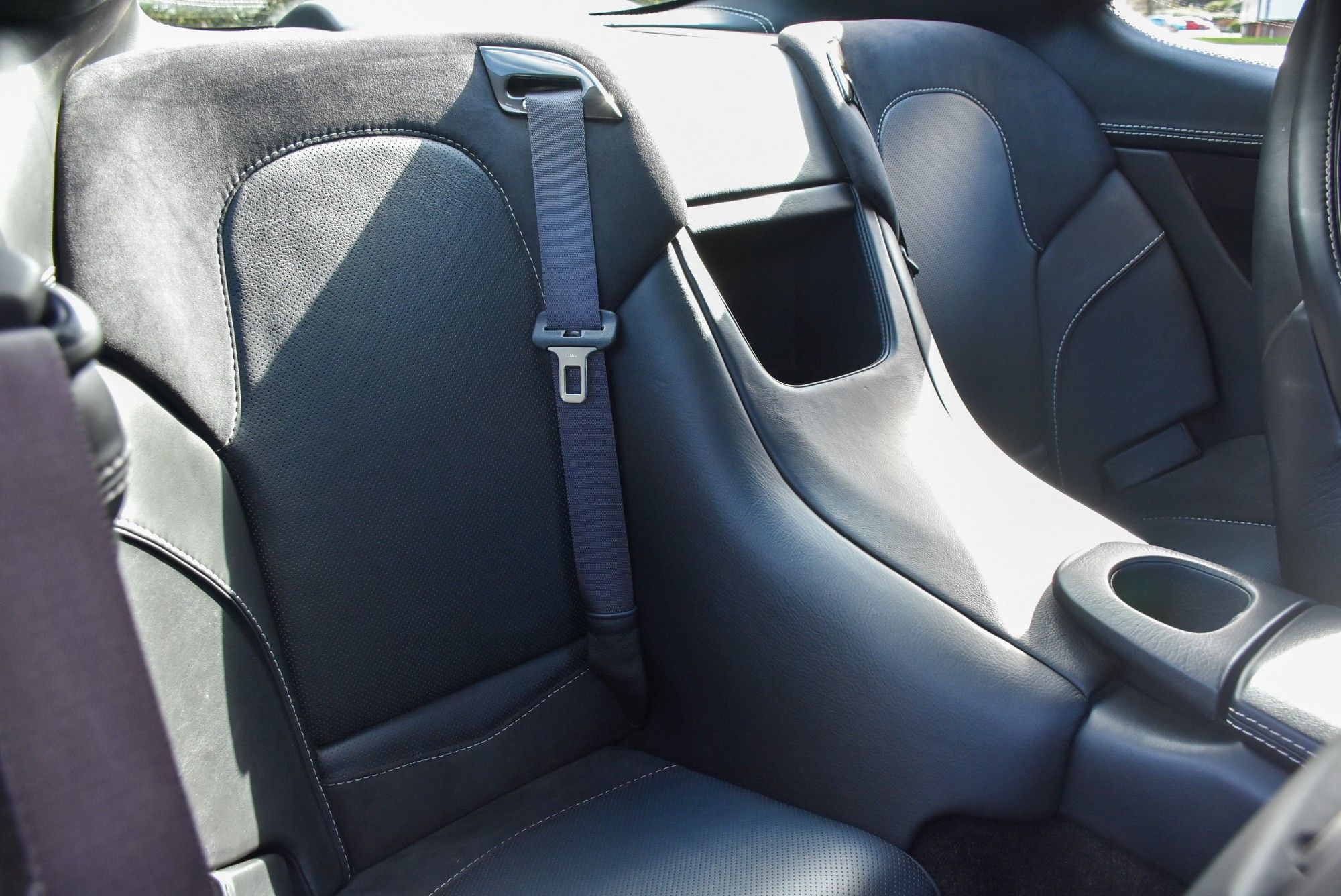 USED 2013 62 ASTON MARTIN VANQUISH 6.0 V12 Coupe 2dr Petrol T-TronicII Euro 5 (565 bhp) 