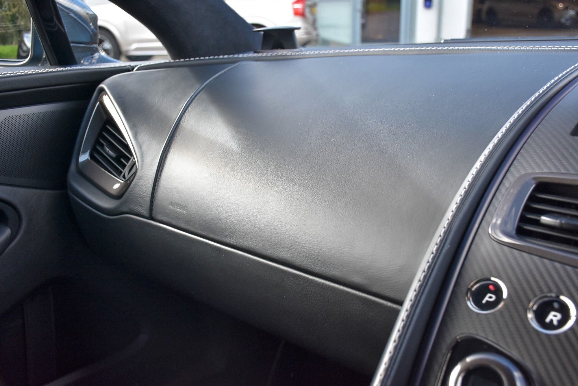 USED 2013 62 ASTON MARTIN VANQUISH 6.0 V12 Coupe 2dr Petrol T-TronicII Euro 5 (565 bhp) 