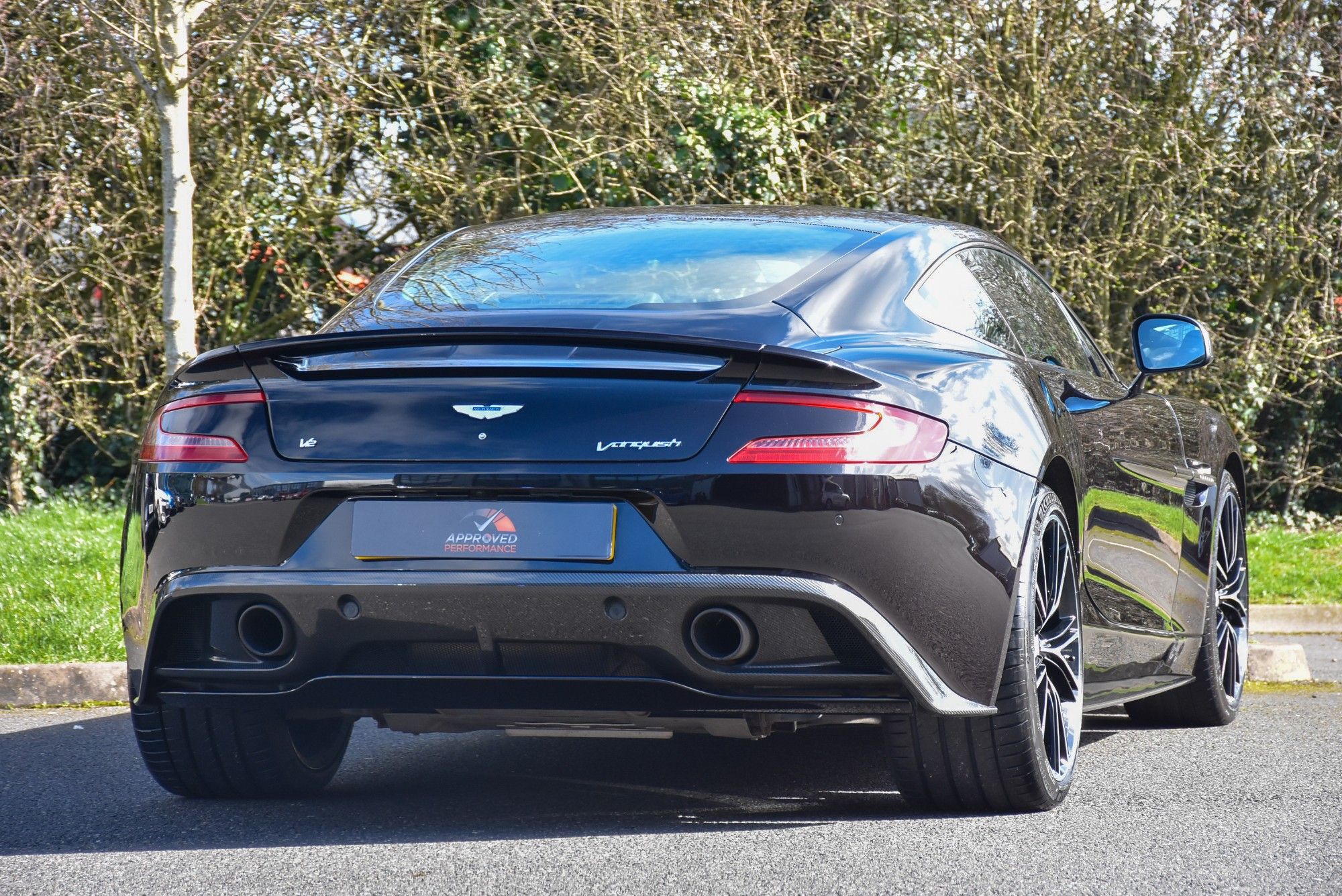 USED 2013 62 ASTON MARTIN VANQUISH 6.0 V12 Coupe 2dr Petrol T-TronicII Euro 5 (565 bhp) 