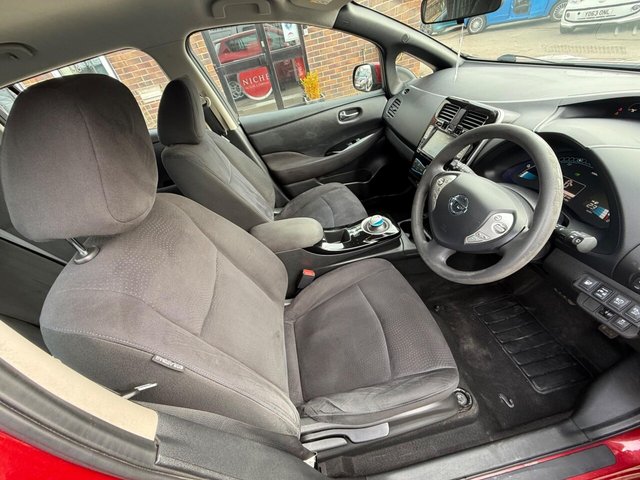 2017 NISSAN LEAF - Photo 12