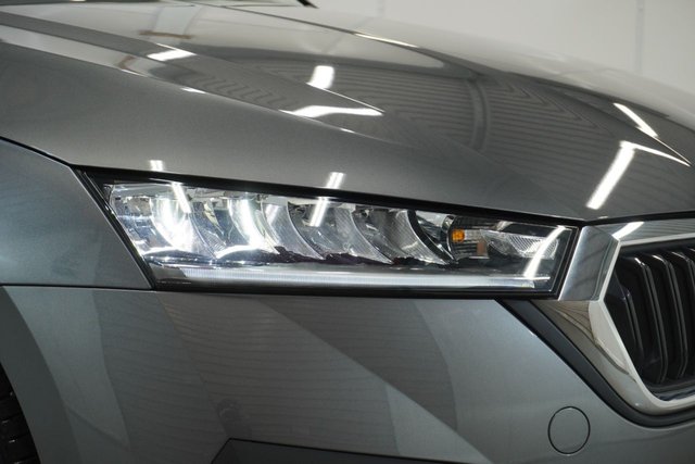 2023 SKODA OCTAVIA - Photo 9