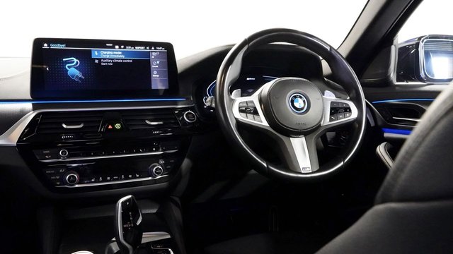 2023 BMW 5 Series 2L M Sport 4dr - Photo 7