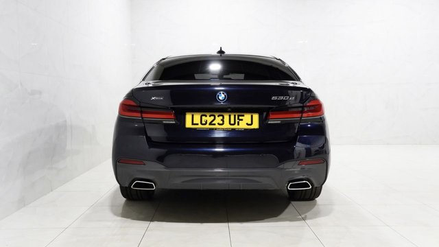 2023 BMW 5 Series 2L M Sport 4dr - Photo 5