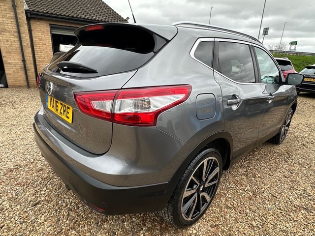 2016 Nissan Qashqai 1.6L Tekna 5dr - Photo 6