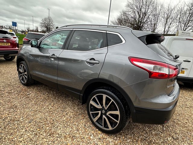 2016 Nissan Qashqai 1.6L Tekna 5dr - Photo 11